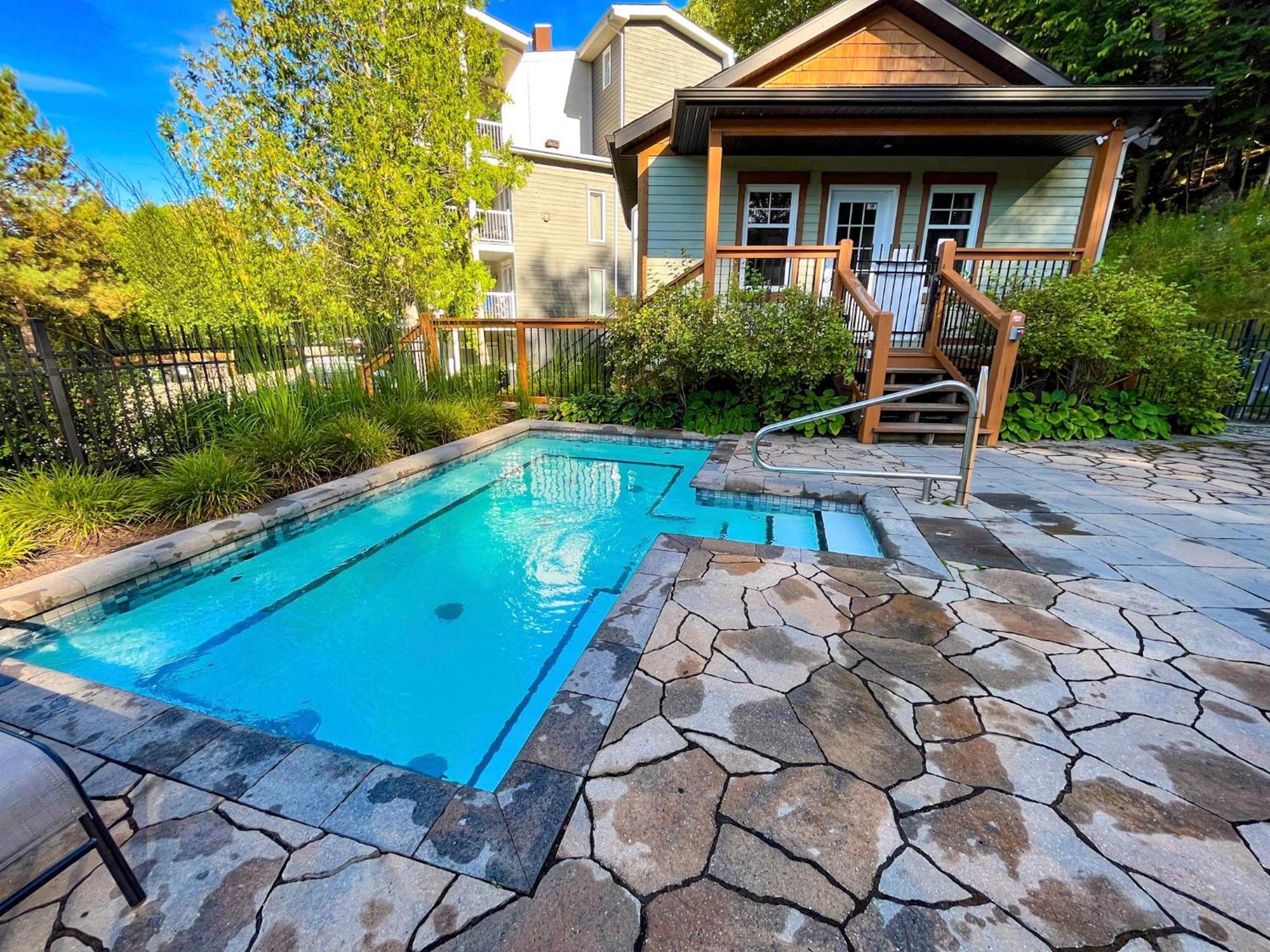 Condo Moderne, Escapade Vacance, Vue Sur Montagnes エクステリア 写真